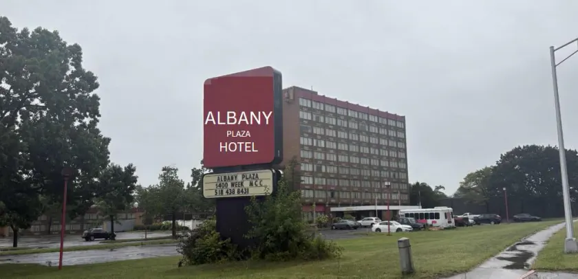 Albany Plaza Hotel  - Image 1