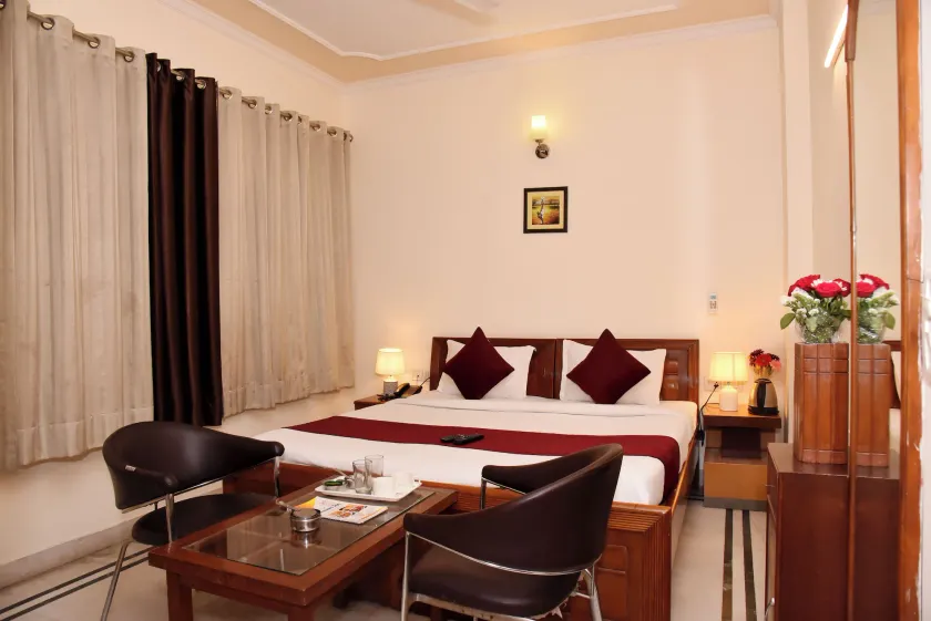 Hotel Gracious - Civil Line - Image 1