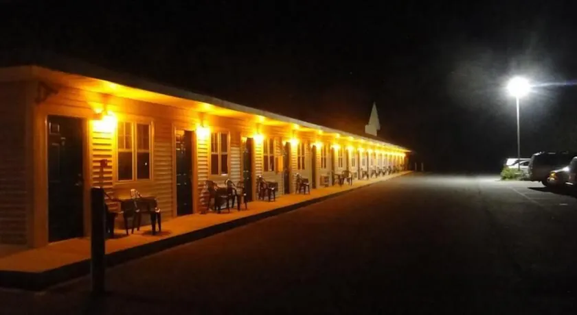 Sea Esta Motel II - Image 1