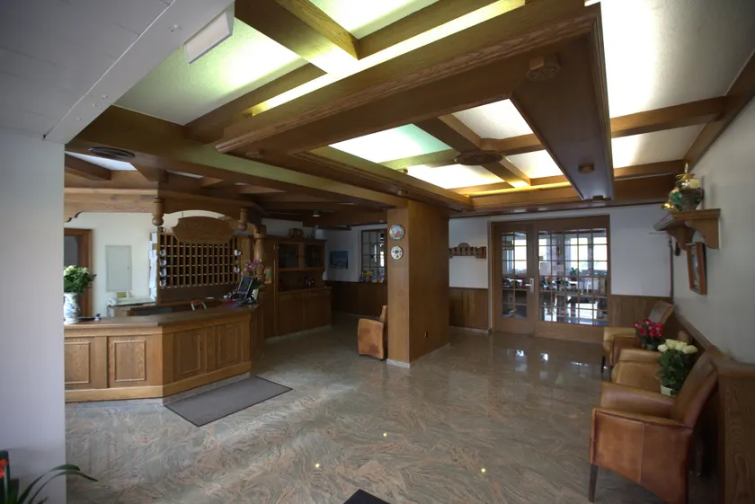 Airport Hotel Walldorf - Image 1
