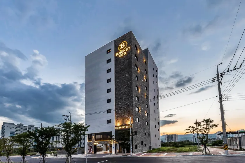 Brown-Dot Hotel Ulsan-Sincheon - Image 1