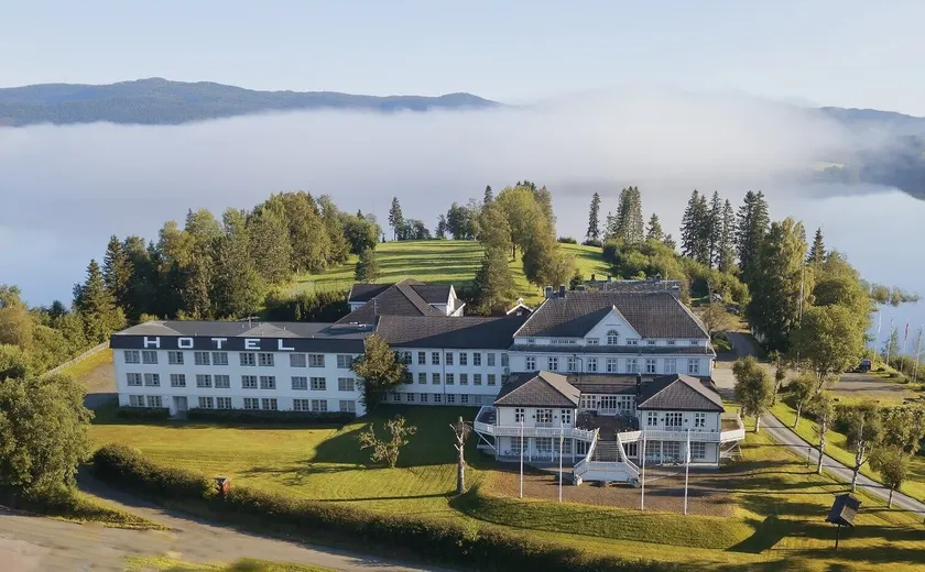 Thon Hotel Selbusjøen - Image 1