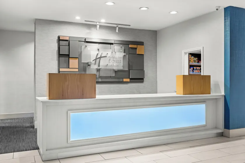 Holiday Inn Express Hotel & Suites Savannah Midtown by IHG - Rezeption