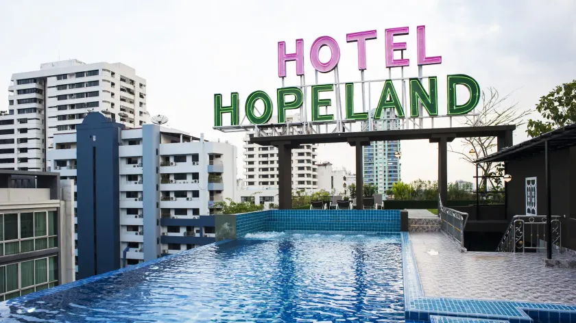 Hope Land Hotel Sukhumvit 8 - Image 1