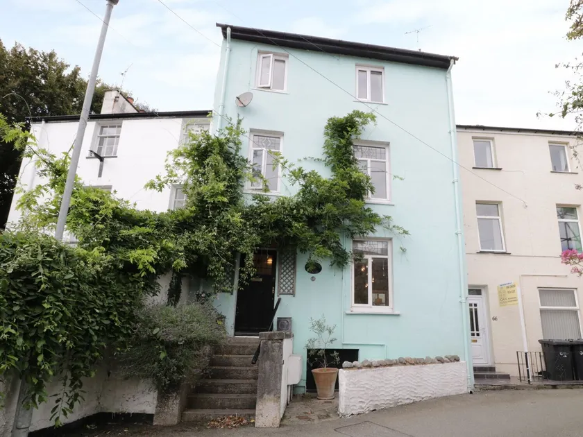 Waverley House - Image 1