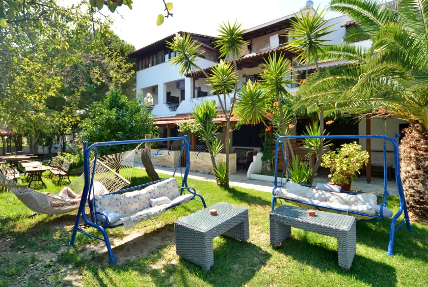 Oasis - Image 1