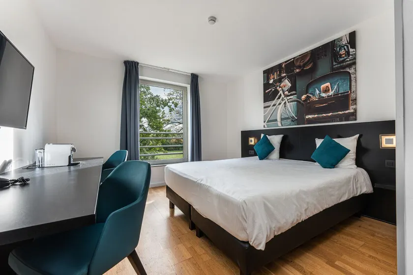 Velotel Brugge - Image 1