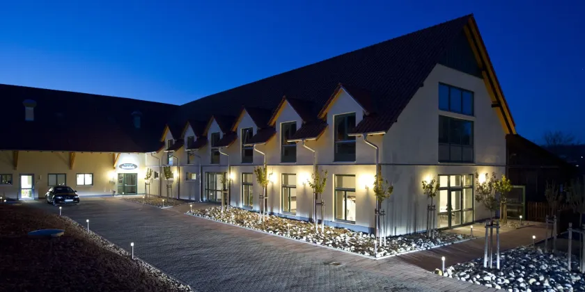 Apartments Golfpark Schlossgut Sickendorf - Image 1