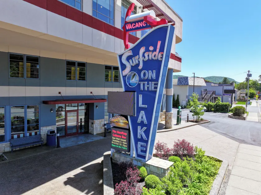 Surfside On The Lake - Image 1