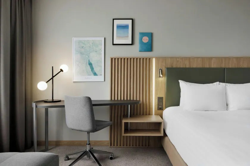 Courtyard by Marriott Zurich North - Image 1