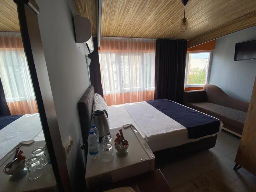 City House Hotel - Image 1