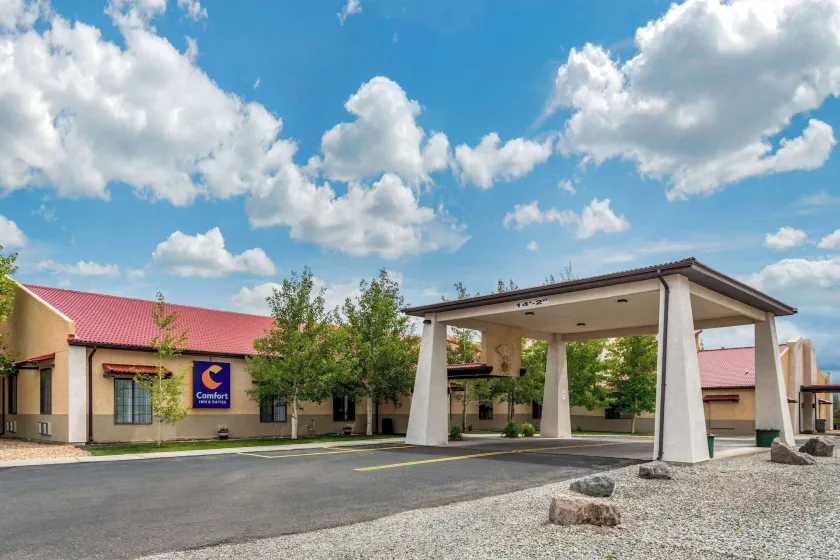 Comfort Inn & Suites Alamosa - Image 1