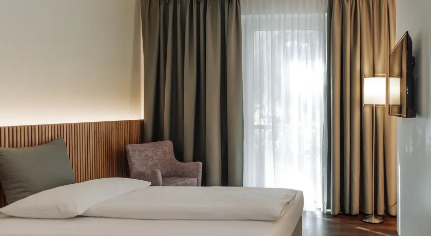 HEINhotel vienna airport - Image 1