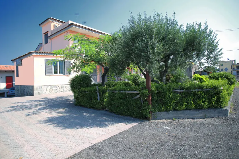 Villarosa pompei studios - Image 1