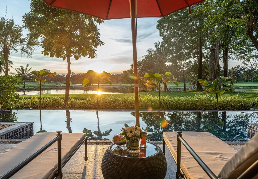  Summit Windmill Golf Suite Hotel @Suvarnabhumi - Image 1