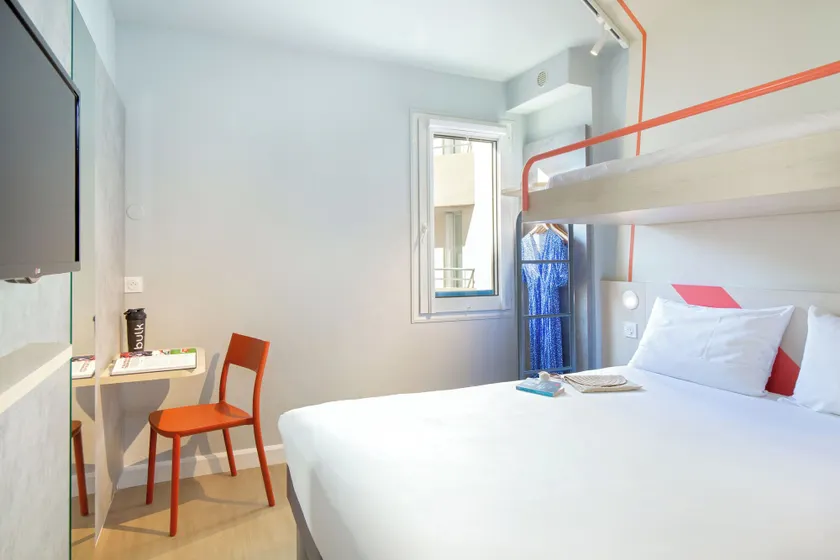 ibis budget Toulon centre ex Etap Hôtel - Image 1