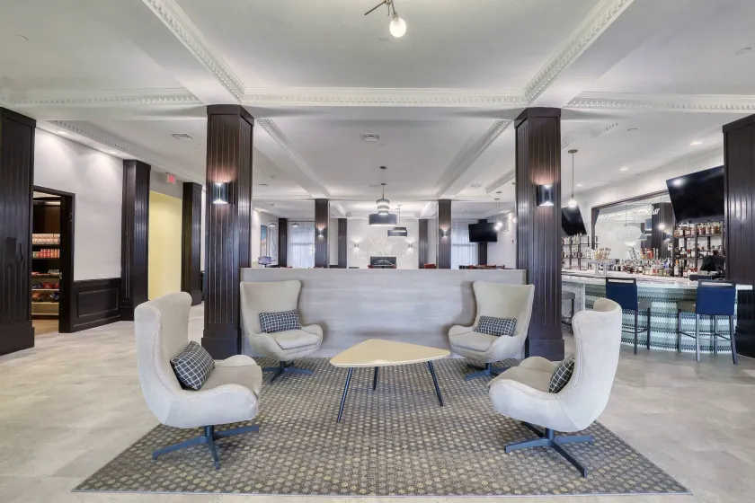 Holiday Inn Hotel & Suites Madison West - Middleton by IHG - Reception