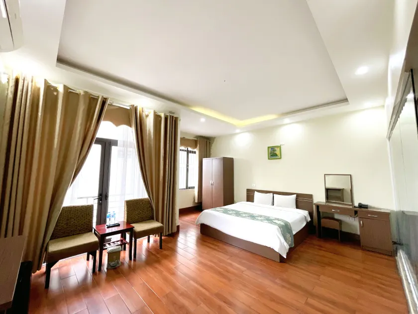 Family Airport Hotel - Image 1