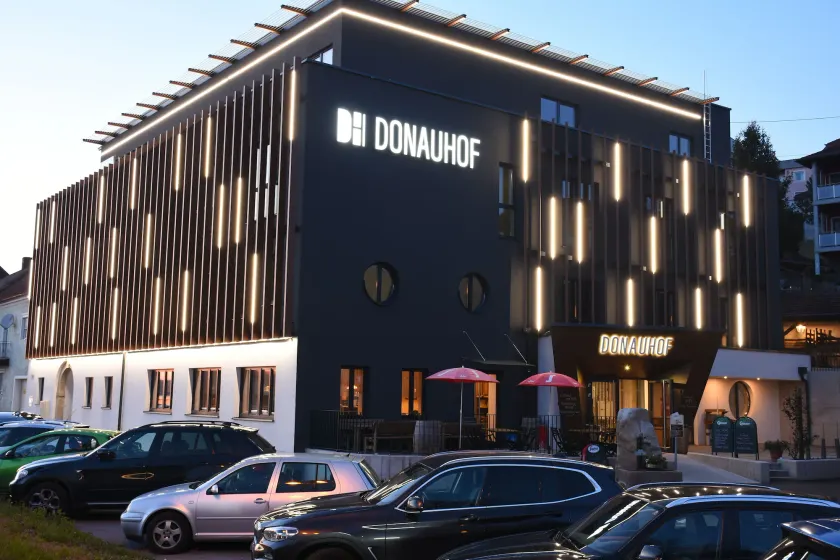 Hotel Donauhof Mauthausen - Image 1