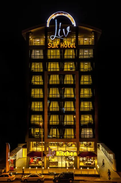 Liv Suit Hotel - Image 1