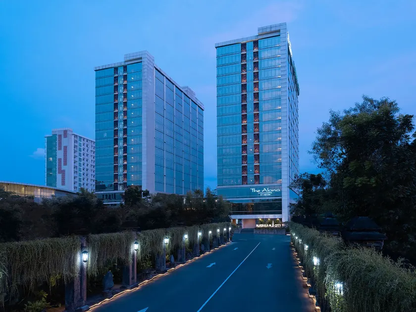 The Alana Yogyakarta Hotel and Convention Center - Image 1