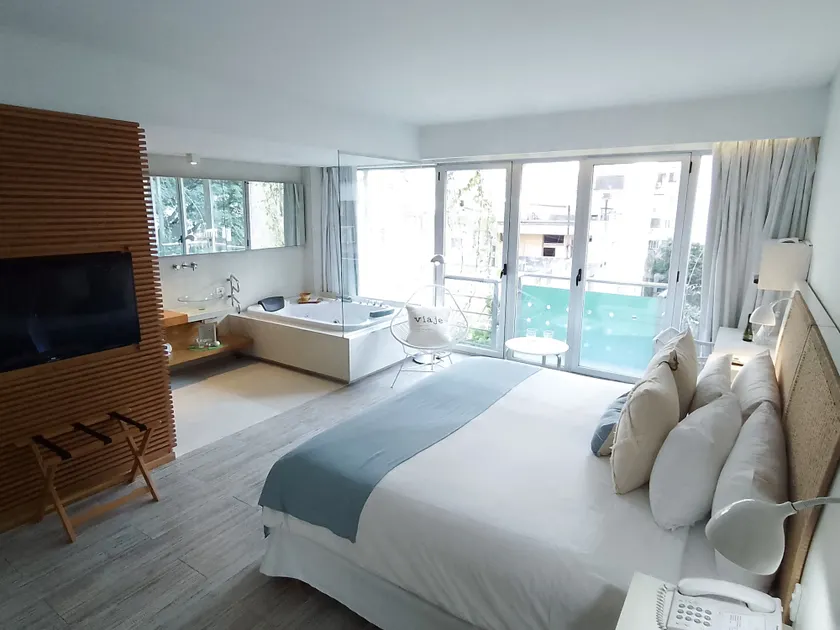 CasaCalma Hotel - Image 1