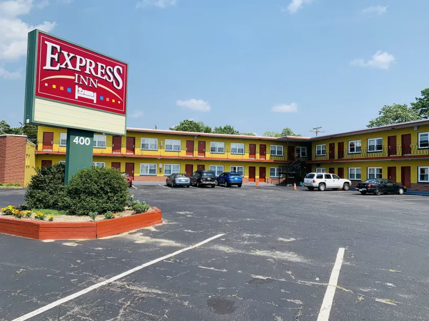 Express Inn - Image 1