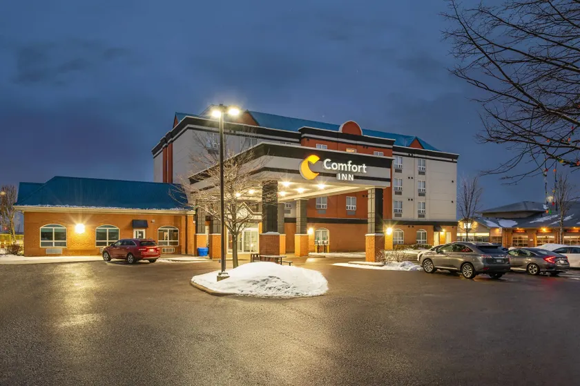 Comfort Inn - Image 1