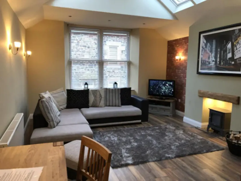 HomeArms Cottage - Image 1