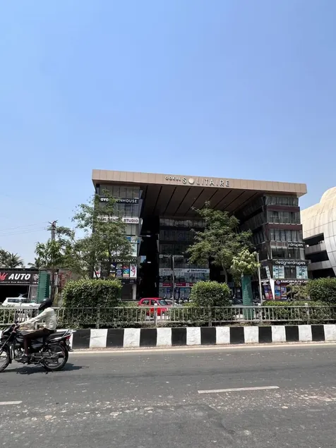 Hotel Gokul Solitaire - Surat - Image 1