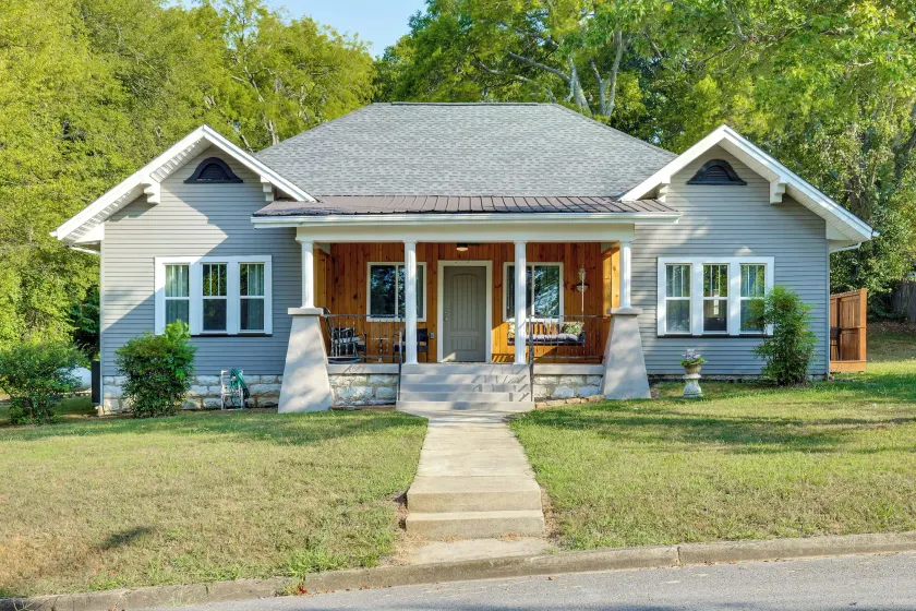 'feels Like Home' Quiet Home Near Wartrace Shops - Image 1