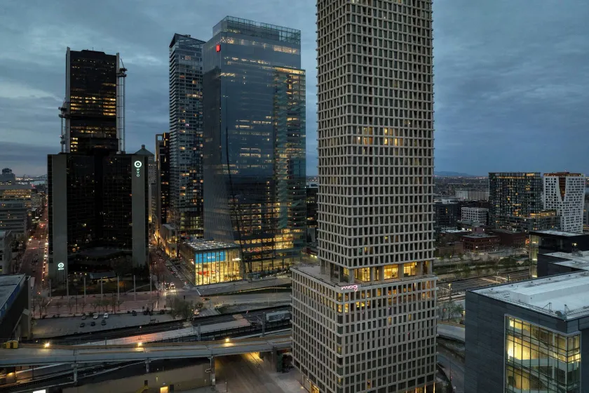 Moxy Montreal Downtown - Image 1