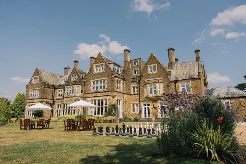Hartsfield Manor - Image 1