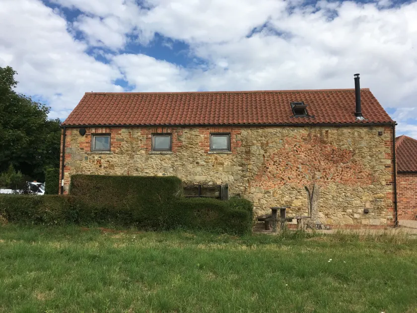Horizon Barn - Image 1