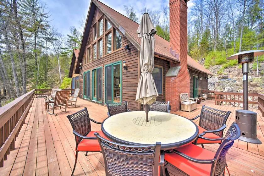 Adirondack Oasis: Lake House w/ Dock + Deck! - Image 1