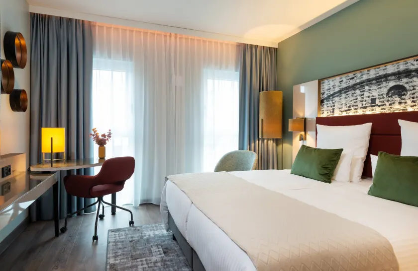 Leonardo Hotel Augsburg - Image 1