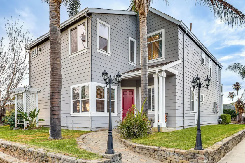 Napa Nearby! Large Home w/ Hot Tub & Dtwn Access - Image 1