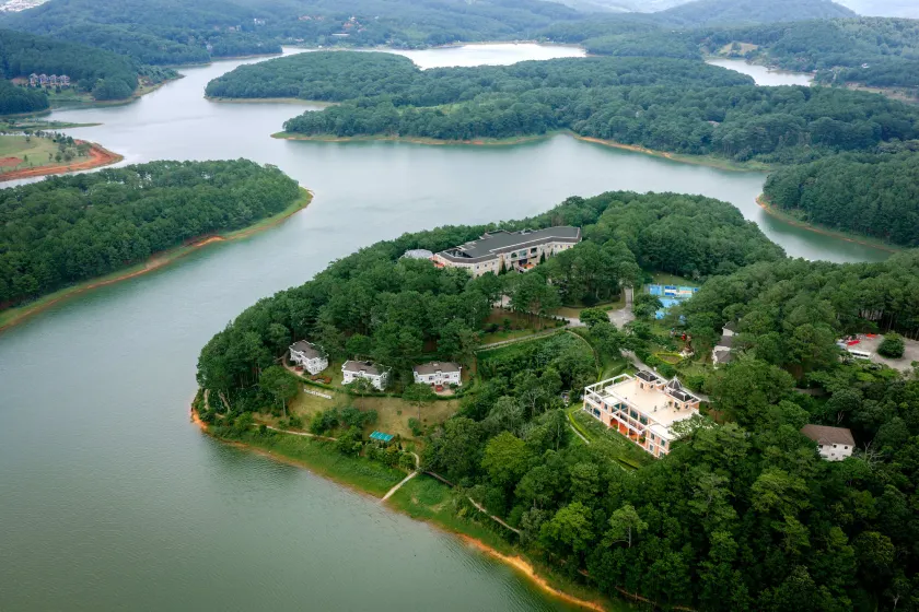 Dalat Edensee Lake Resort & Spa - Image 1