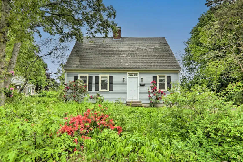 Walk to Main Street: Cottage w/ Sunroom in Hyannis - Image 1