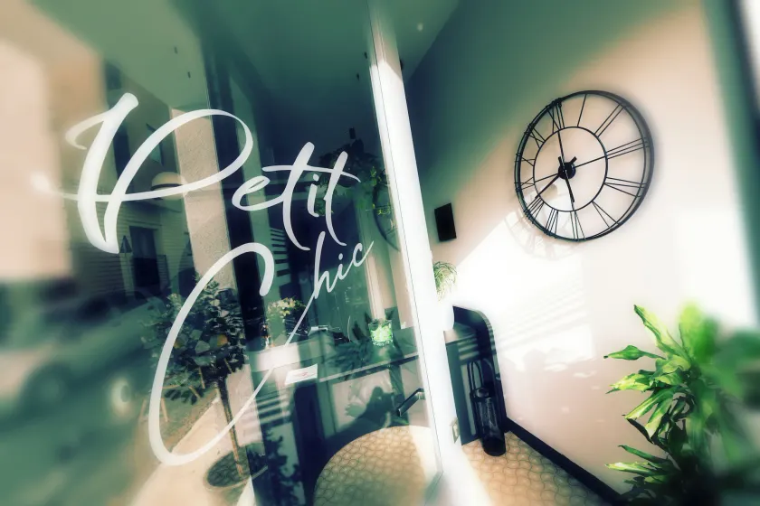 Victoria by Petit Chic - Image 1