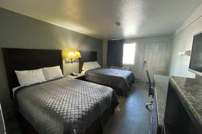 Western Inn Marietta - Image 1
