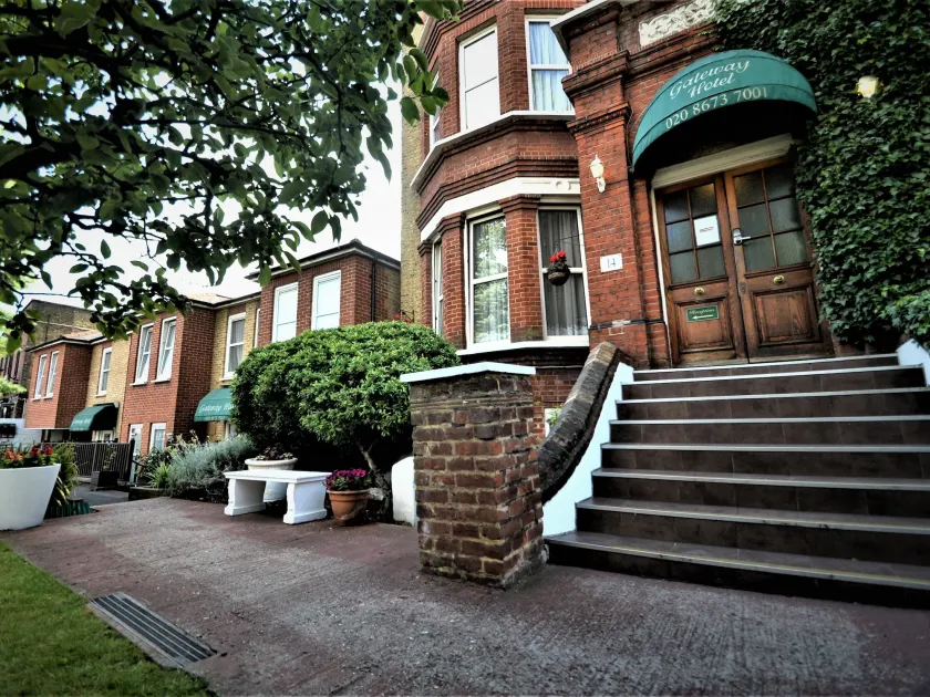 The Gateway Hotel - Image 1