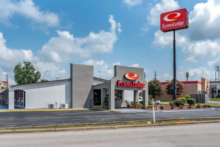 Econo Lodge Oxford near Choccolocco Park - Image 1