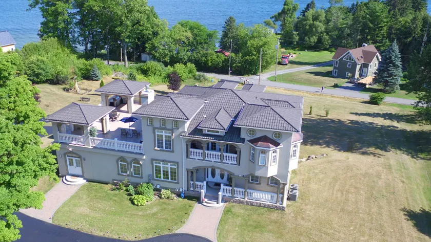 Riverview B&B - Image 1