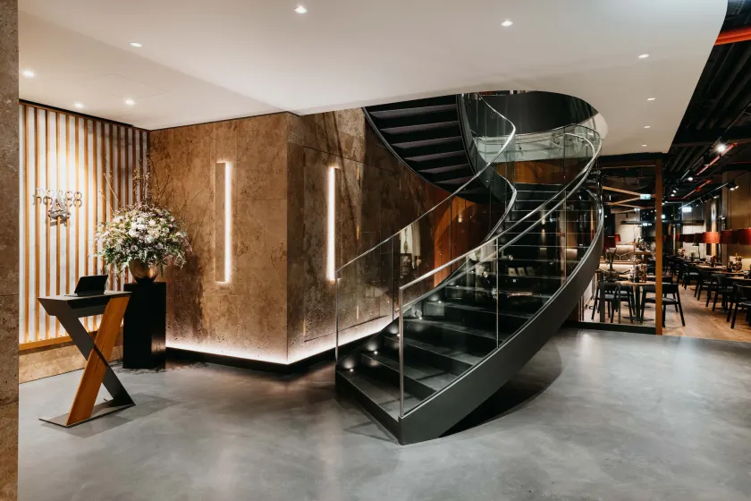 DO & CO Hotel München - Hall