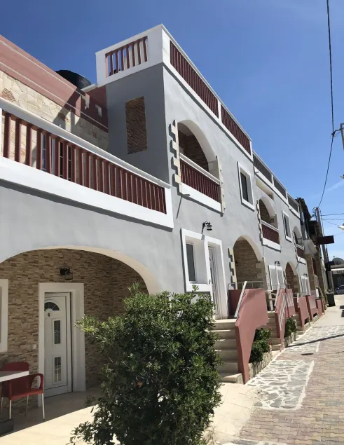 Bay View Apartments - Image 1