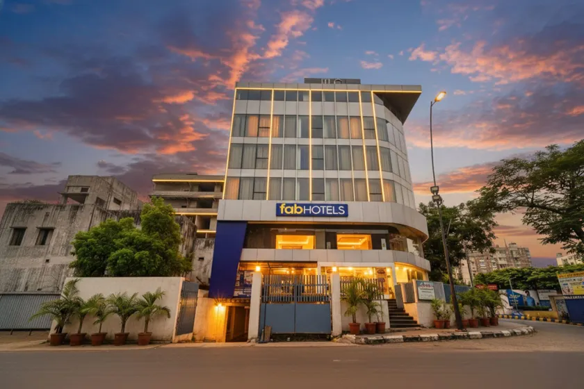FabHotel WR Grand I - Nr Apollo Hospitals, Secunderabad - Image 1