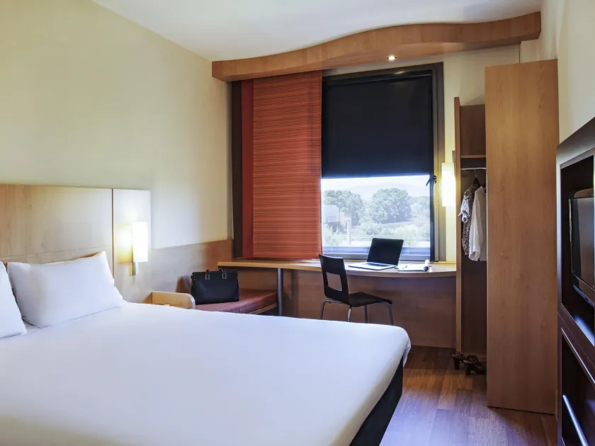 Ibis Barcelona Mollet - Image 1
