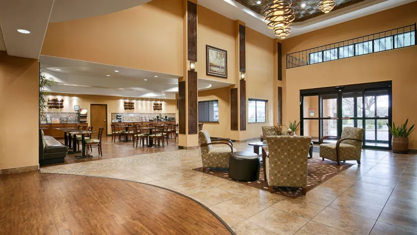 Best Western Plus Palo Alto Inn and Suites - Image 1
