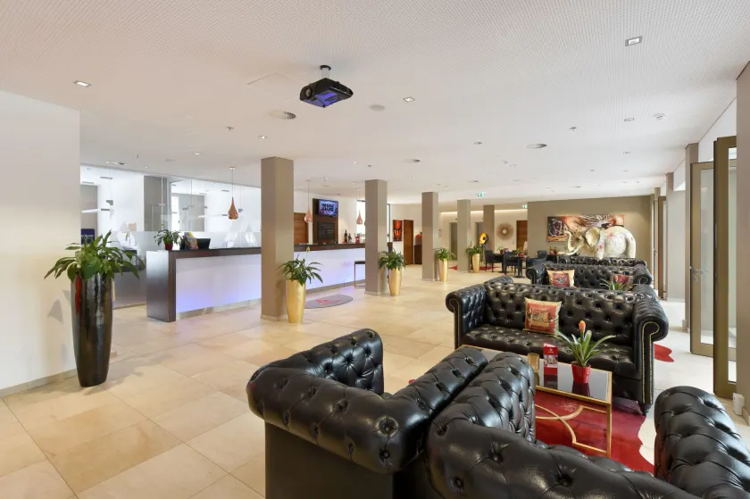 AMEDIA Plaza Dresden - Lobby